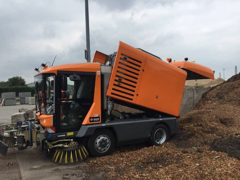 RAVO Maxi Compact veegmachine